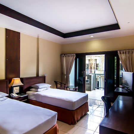Champlung Mas Hotel Legian Ngoại thất bức ảnh