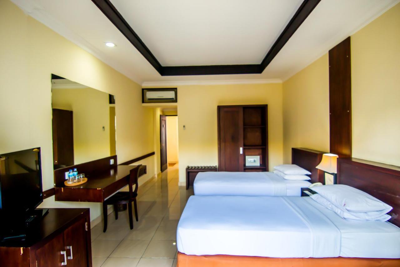 Champlung Mas Hotel Legian Ngoại thất bức ảnh