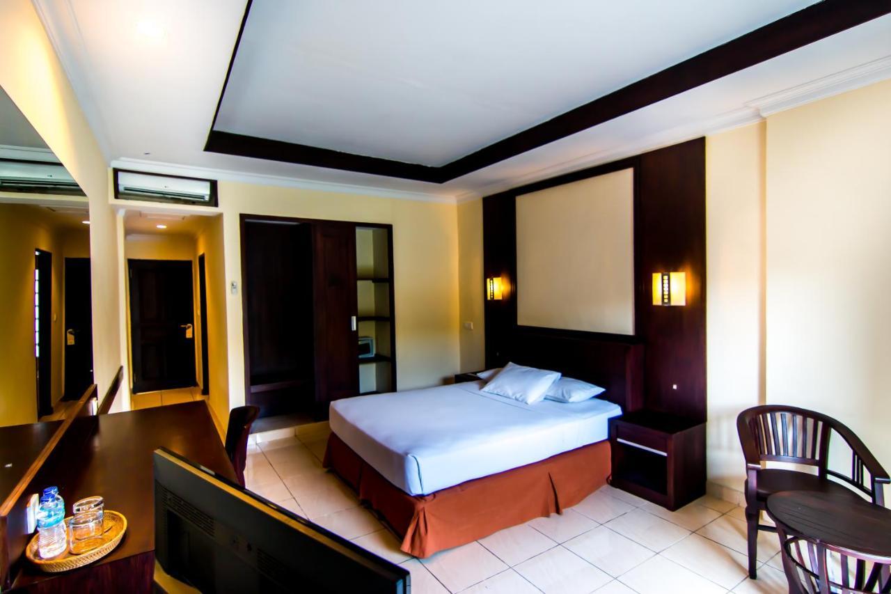 Champlung Mas Hotel Legian Ngoại thất bức ảnh