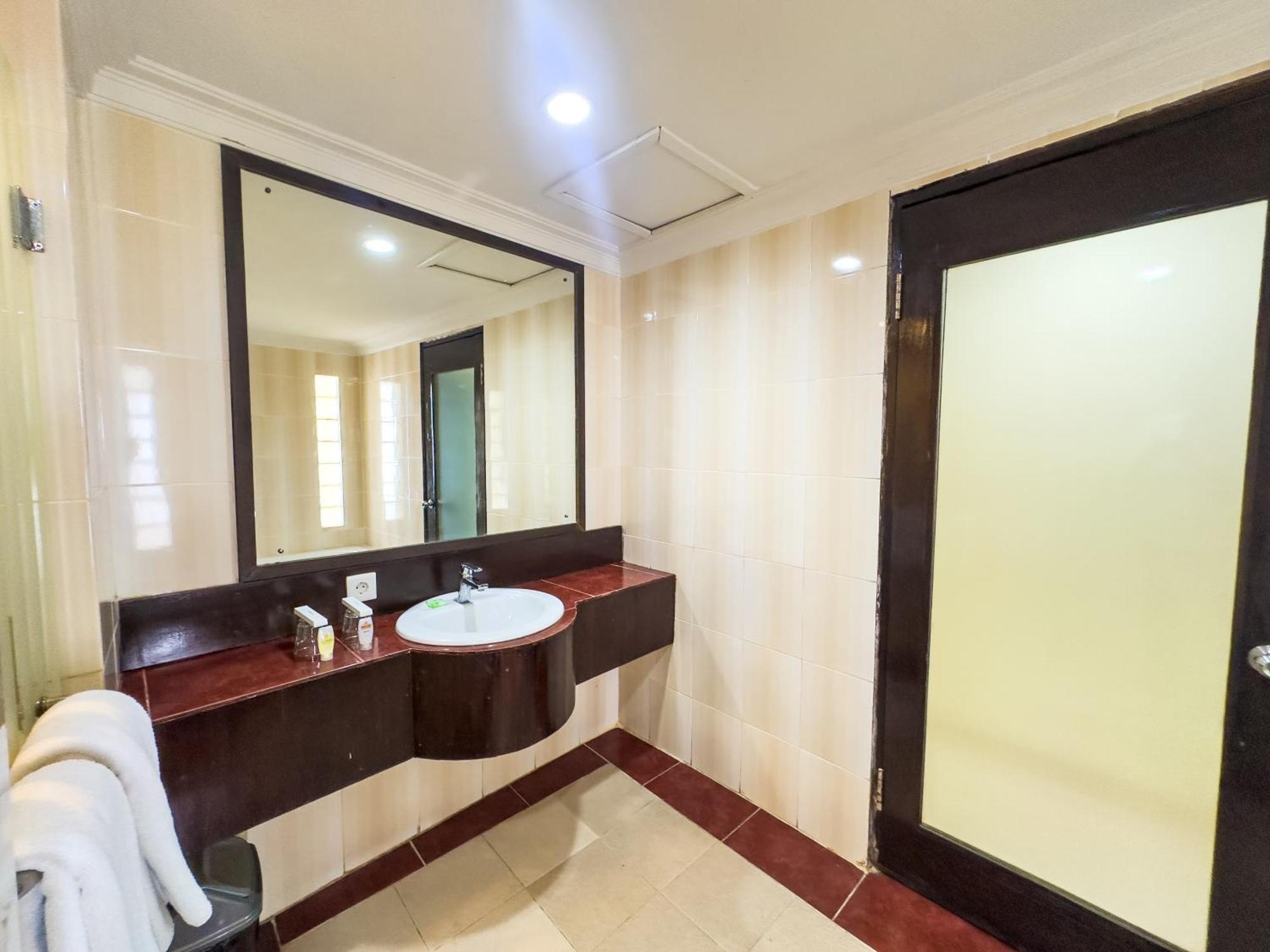 Champlung Mas Hotel Legian Ngoại thất bức ảnh